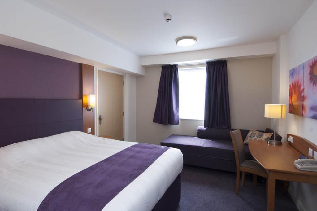 Premier Inn Newcastle Quayside 部屋 写真