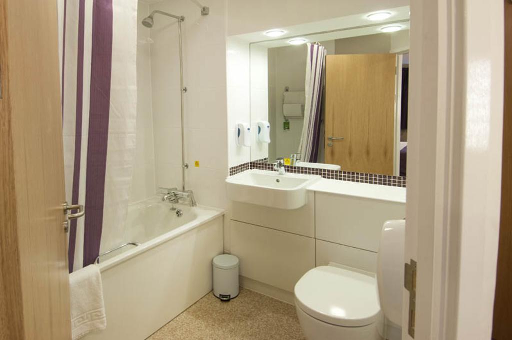 Premier Inn Newcastle Quayside 部屋 写真
