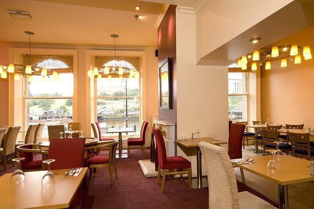Premier Inn Newcastle Quayside エクステリア 写真